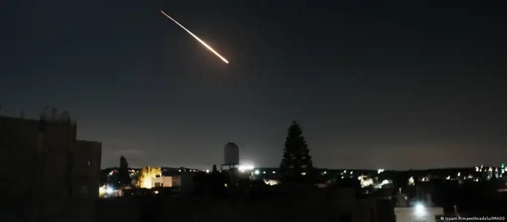 Irán ataca a Israel tras nombrar sucesor del Líder Supremo