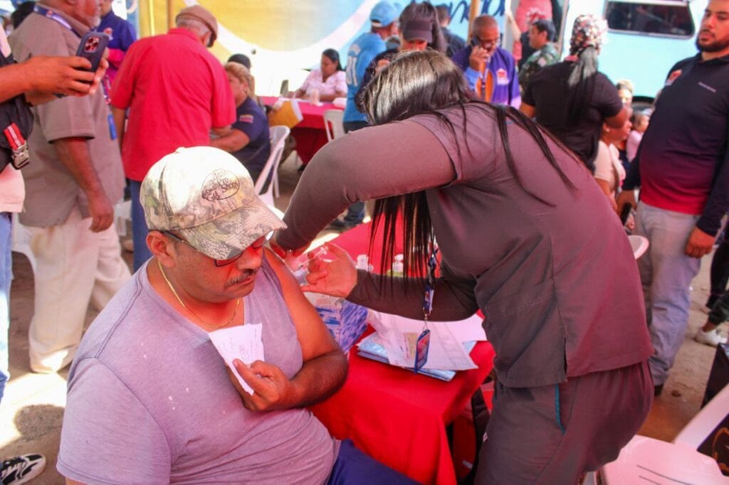 Jornada integral de salud atendió a transportistas y comerciantes del KM 4