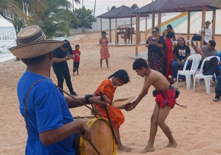 Alcaldía de Maracaibo homenajeó a artesanos del mercado San Sebastián