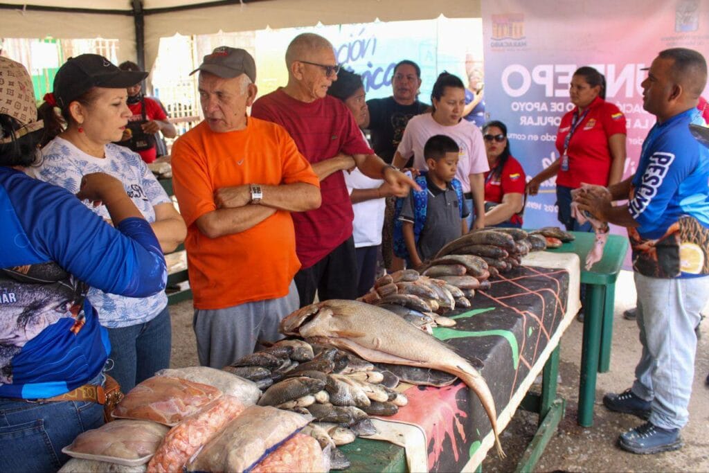 Este lunes Alcaldía de Maracaibo inicia Feria del Pescado en Plaza para Todos