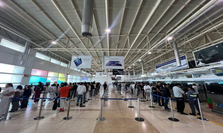 Retorna a 209 venezolanos repatriados desde Arizona