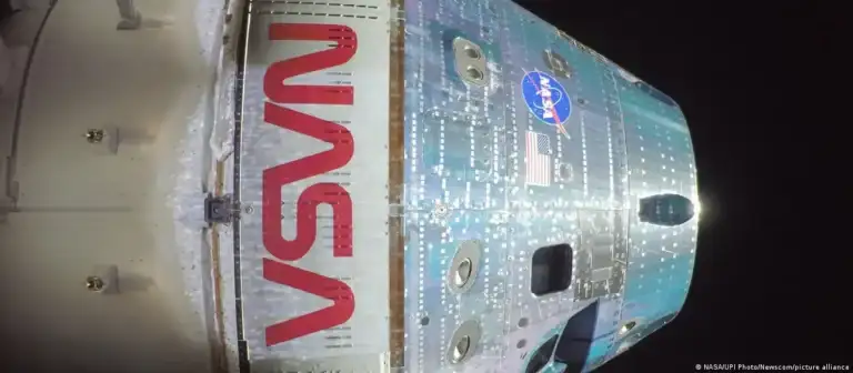Astronautas inician fase final antes de sobrevolar la Luna