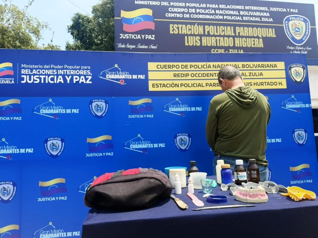 PNB detiene un ciudadano dedicado al ejercicio ilegal de la medicina