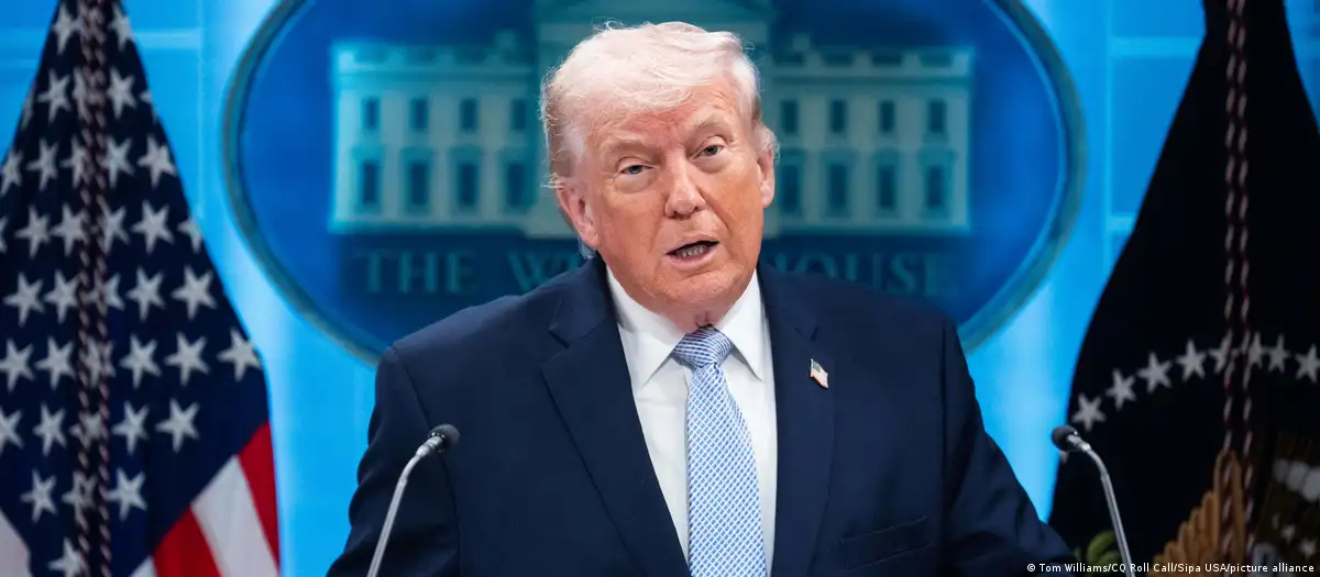 Trump amenaza con aranceles del 50 % a países que envíen armas a Irán