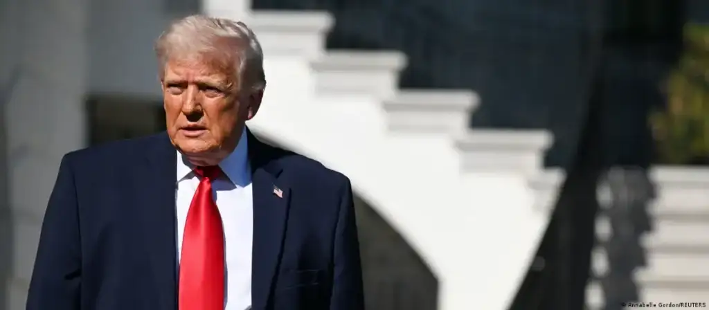 Trump ordena bloquear la navegación por el estrecho de Ormuz