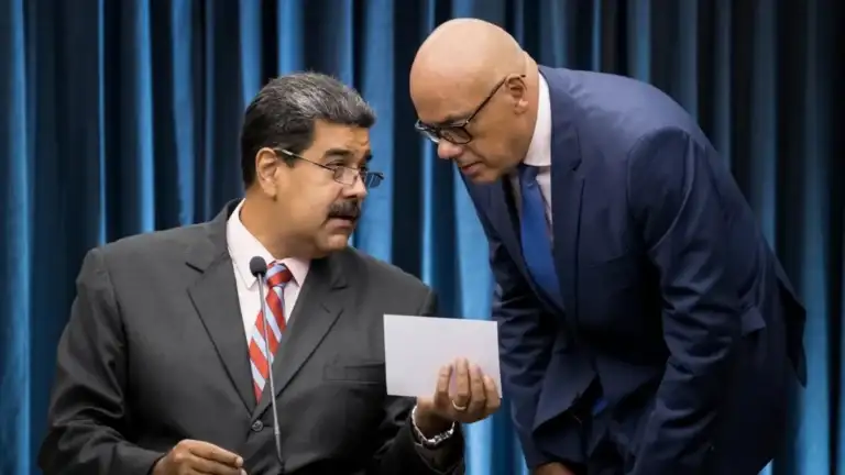 Jorge Rodríguez aseguró que nadie del alto mando traicionó a Maduro