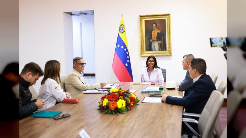 Delcy Rodríguez revisó acciones para mejorar distribución de agua en todo el territorio nacional