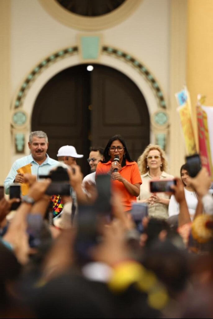 Presidenta encargada Delcy Rodríguez desde la Basílica: "Le pido a la Chinita que obre con su renovación milagrosa por Venezuela"