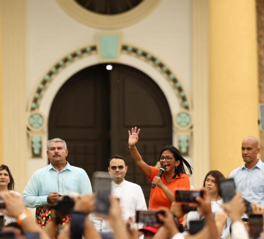 Presidenta Encargada: Ya estamos trabajando para resolver el problema eléctrico del Zulia