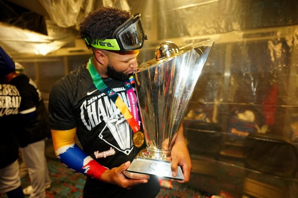 ¡Brillaron en Clásico Mundial de Béisbol! Alcaldía de Maracacibo entregará llaves de la ciudad a los beisbolistas Wilyer Abreu y Jackson Chourio