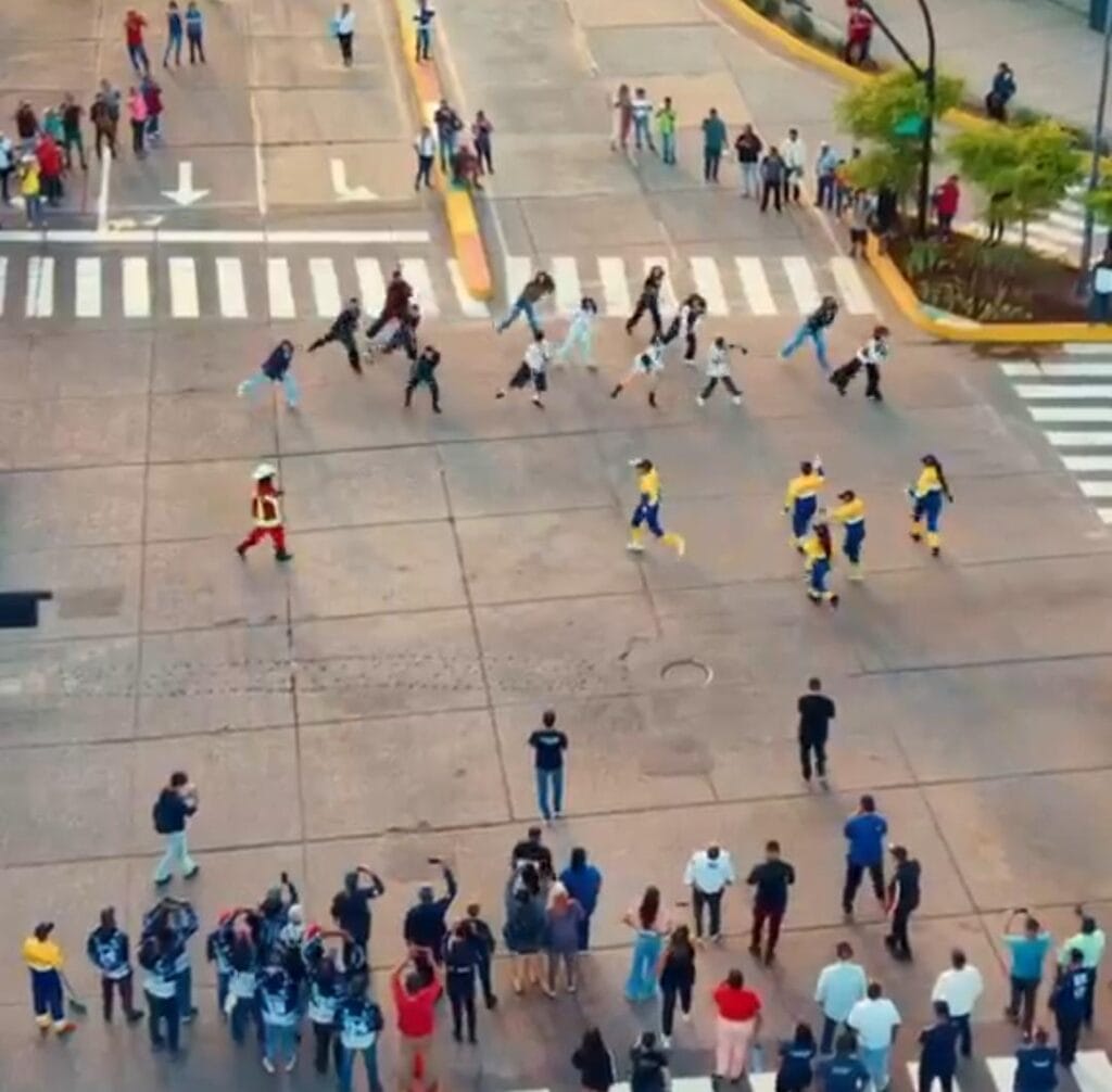 ¡Maracaibo se hizo viral! La Curva de Molina se vistió de alegría al mejor estilo del Rey del Pop