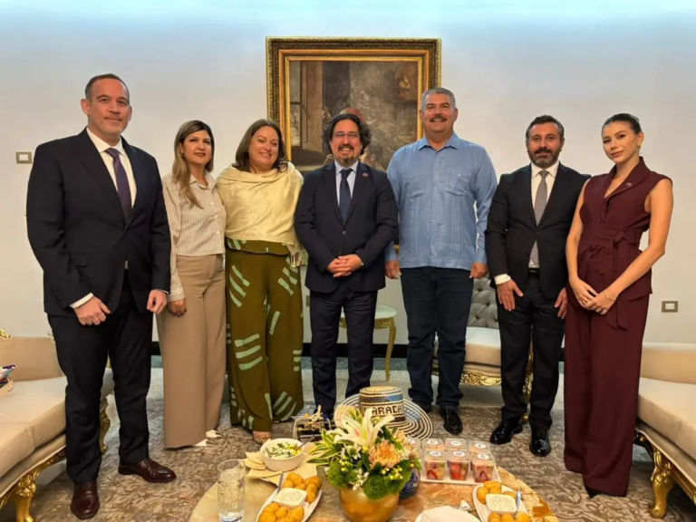Alianza estratégica: Gobernador Luis Caldera y embajador de Turquía afianzan lazos de cooperación bilateral