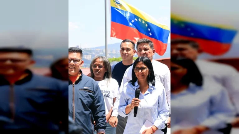Delcy Rodríguez pide abocarse a la recuperación de las viviendas de la GMVV