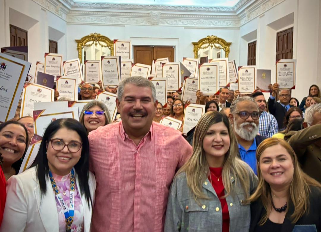 Justicia social: 915 trabajadores de la Gobernación del Zulia pasan a fijos para dignificar la labor pública
