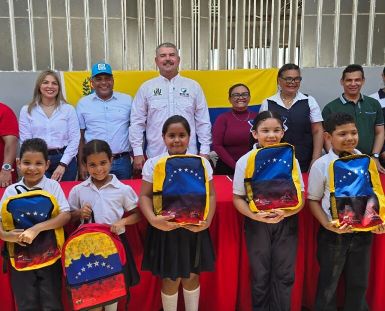 Gobernación del Zulia y Alcaldía de Cabimas entregan equipamiento integral en la escuela Doritila de Duarte