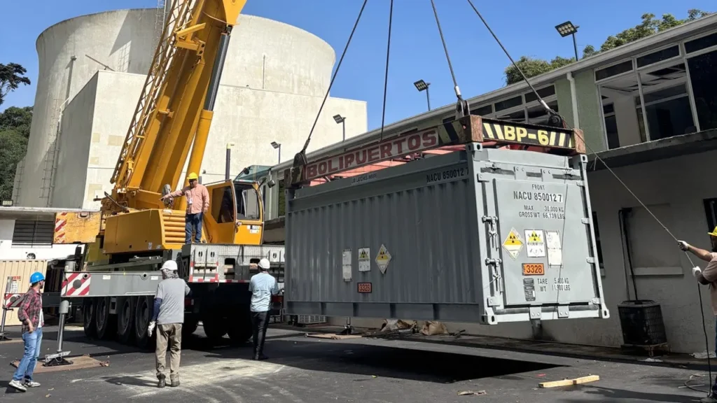 Eliminan uranio enriquecido de un reactor en Venezuela y es enviado a EEUU
