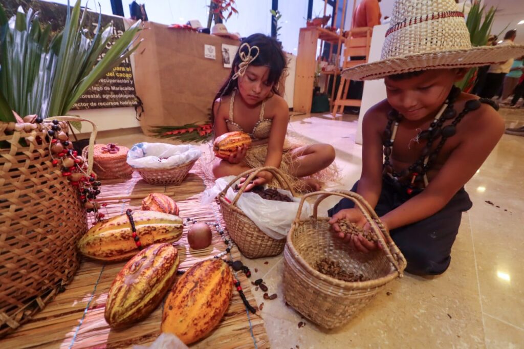¡Impulsada por Alcaldía de Maracaibo! Seis estados participan en I Feria Artesanal Café, Cocuy, Cacao y Miel
