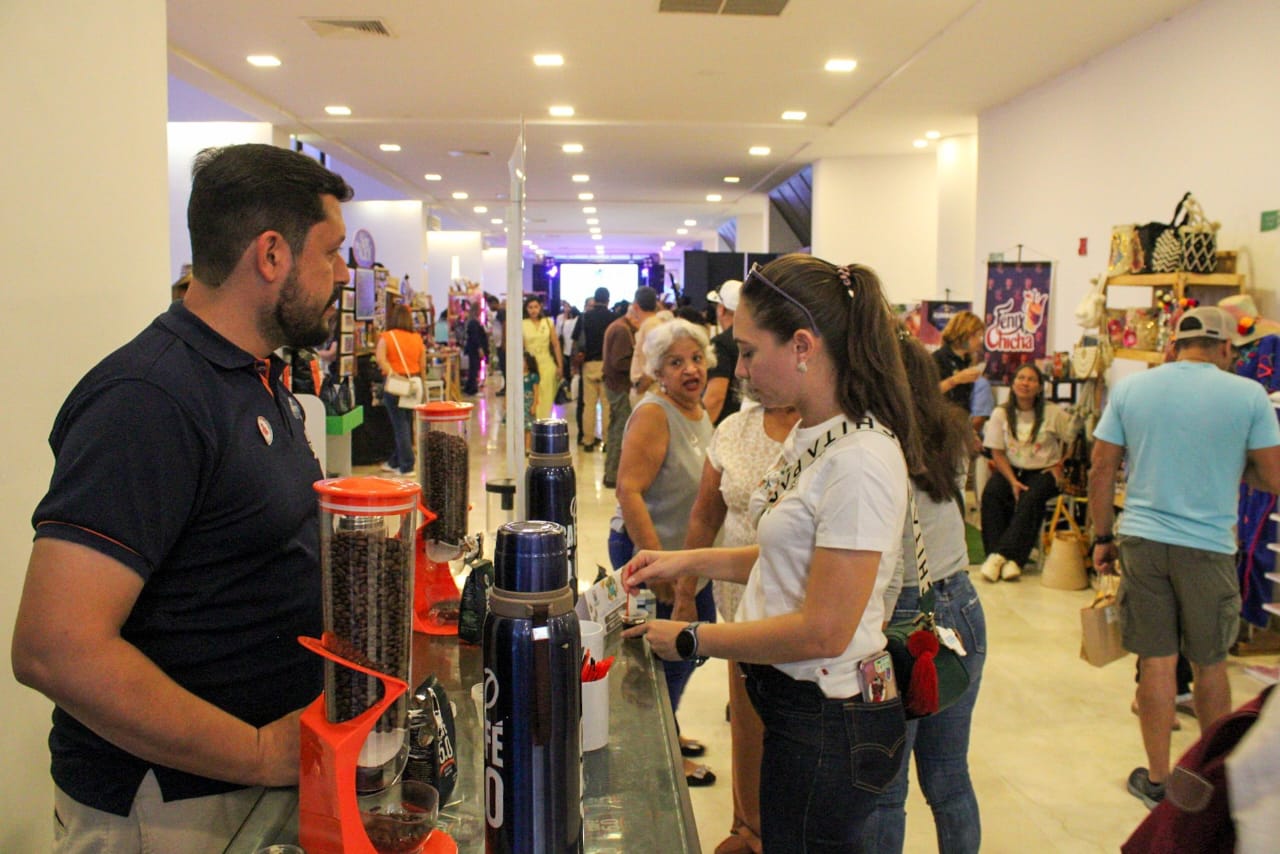 ¡Un logro de la Alcaldía de Maracaibo! Cerca de 2 mil personas visitaron I Feria Artesanal Café Cocuy Cacao y Miel