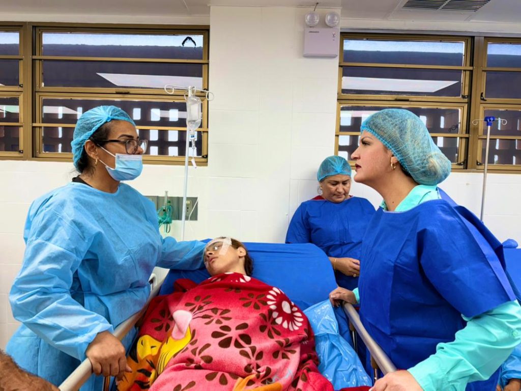 El Hospital de Especialidades Pediátricas activa quirófanos rehabilitados por la Gobernación con 16 operaciones
