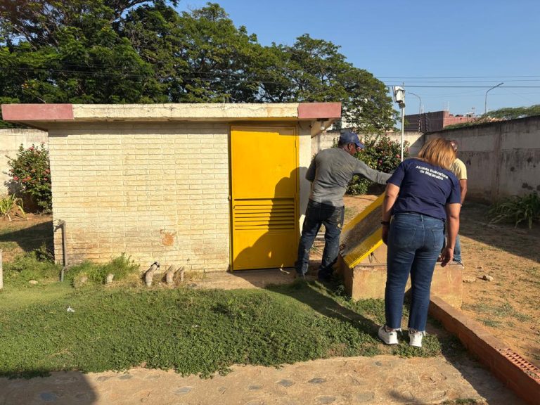 ¡DARU atendiendo conjuntos residenciales! Alcaldía de Maracaibo beneficia a 830 familias de Ciudadela Faría con la recuperación de edificios