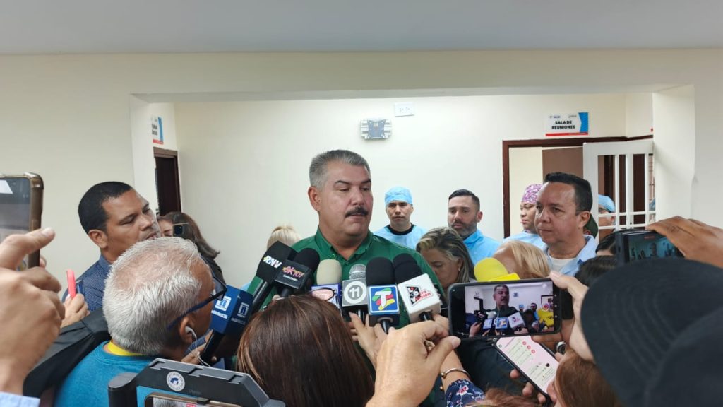 Luis Caldera anuncia plan de contingencia tras retraso del despacho de combustible
