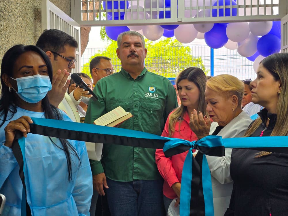 ¡Plan Cayapa de la Salud! Gobernador Luis Caldera entrega rehabilitada la Clínica Popular Corito I, en Maracaibo