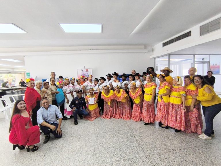 ¡37 bailarines en escena! Agrupación de Danzas “Rompiendo Cadenas” celebró en la Alcaldía de Maracaibo sus 19 años