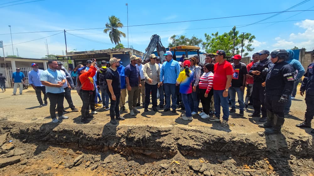 Plan Rector de Aguas Servidas de la Gobernación del Zulia atiende a más de 1.200 familias en Bachaquero