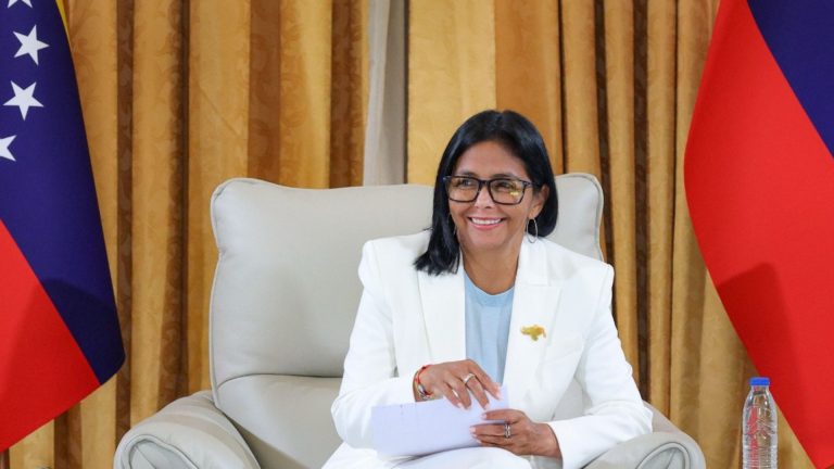 Delcy Rodríguez anunció 500 excarcelaciones de detenidos por razones políticas
