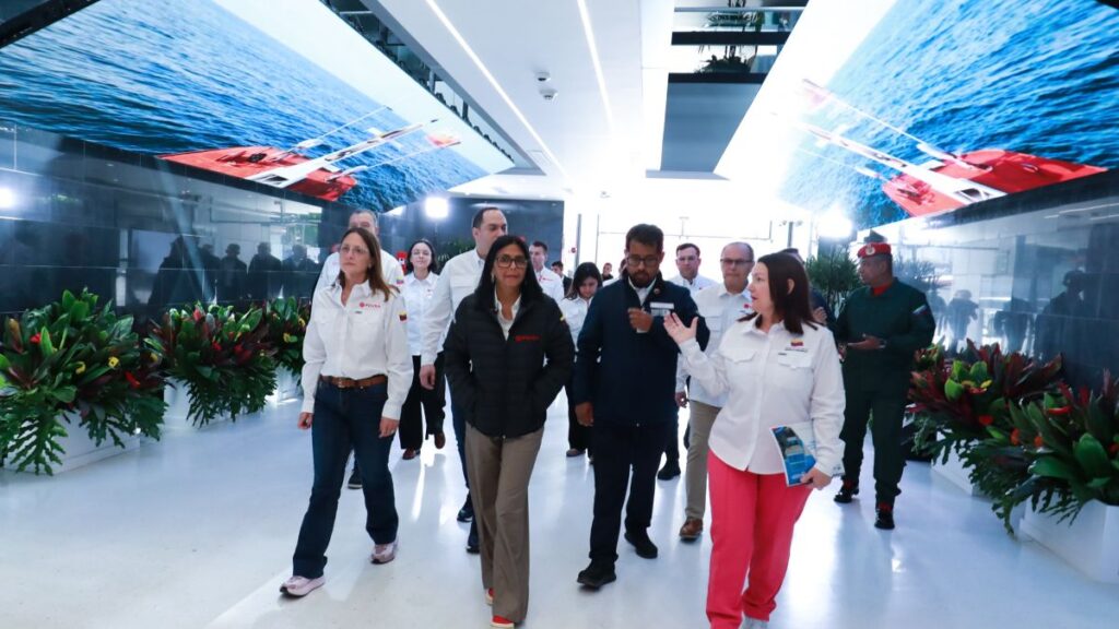 Presidenta Encargada inauguró Centro Tecnológico y de Gestión de Datos de Hidrocarburos
