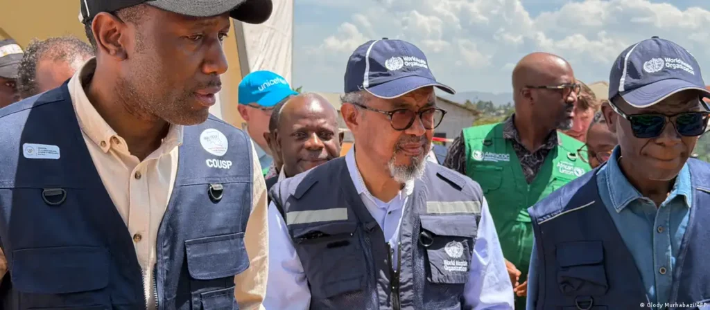 Tedros Adhanom Ghebreyesus llegó al epicentro de la epidemia de ébola 