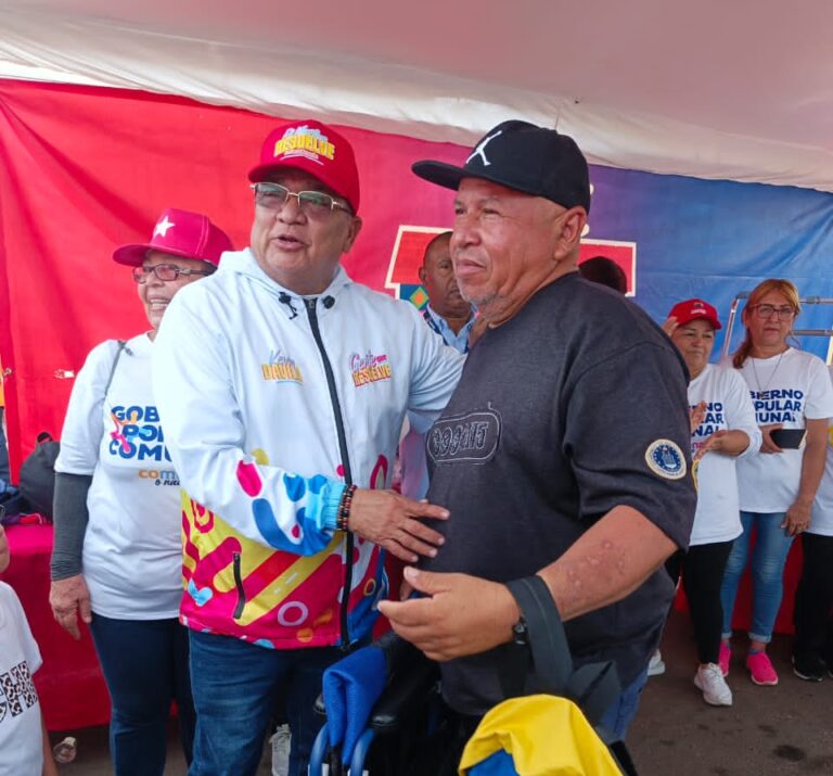 ¡Otro sábado de atención al pueblo! Habitantes de Haticos 2 beneficiados con Jornada Integral de salud y alimentos