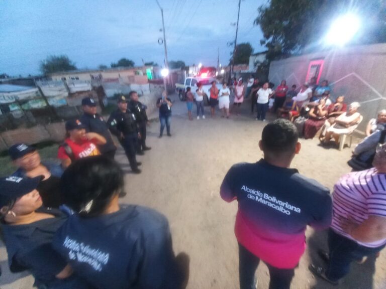 ‎Vecinos del sector Los Pescadores se comprometen con la Alcaldía de Maracaibo a respetar la recolección y proteger la cañada Los Caribes