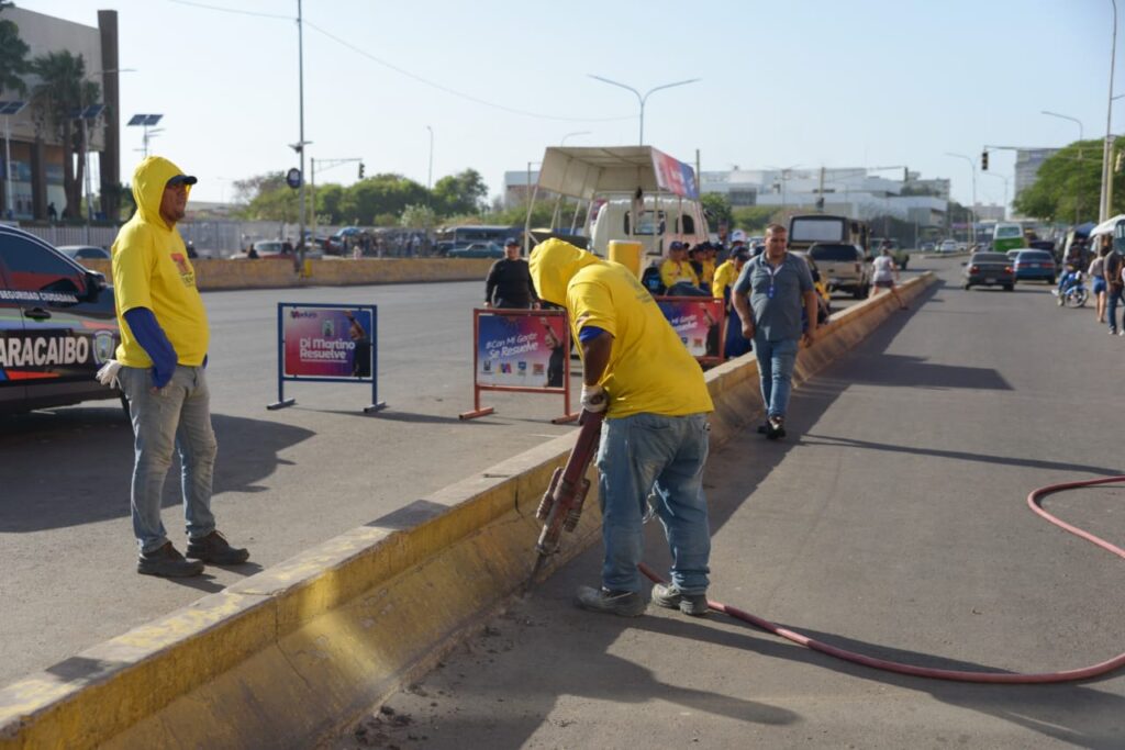 ¡Antes del 11 de junio debe estar lista! Alcaldía de Maracaibo inicia construcción de paso peatonal entre los centros comerciales Cima y Gran Bazar