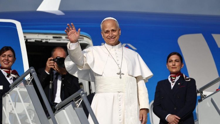 Papa León XIV inicia su viaje a España