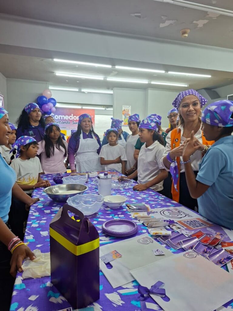 ¡Dirigida a niñas de 6 a 17 años! FUNDANIS organizó Jornada de educación y prevención denominada “Arepa Violeta”