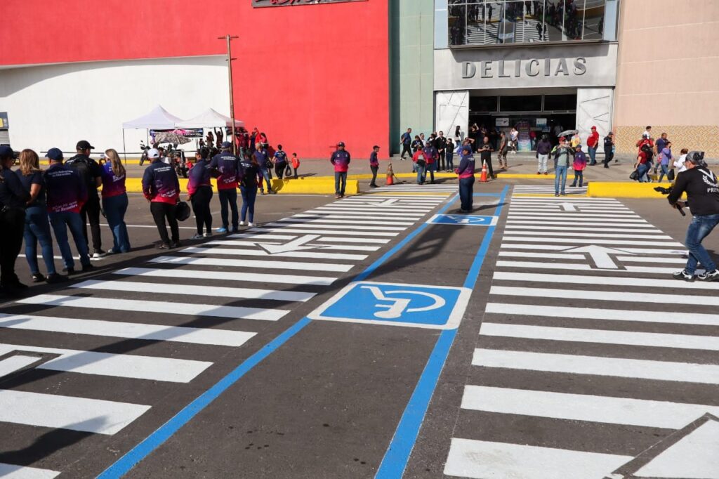 ¡Quedó inaugurado! Alcalde Di Martino: "La ciudad tendrá más pasos peatonales como el que une centros comerciales Cima y Gran Bazar"