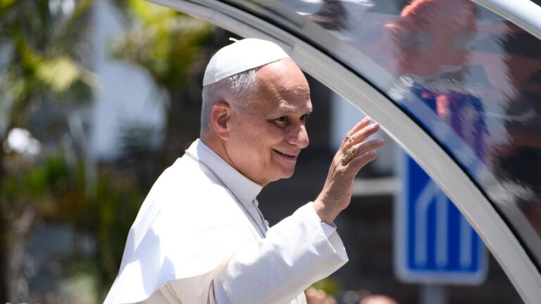 El papa León XIV concluye visita a España