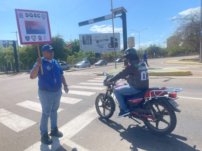 ¡Llamado a la prevención vial! Alcaldía de Maracaibo realizó simulacro de accidente para concientizar a conductores