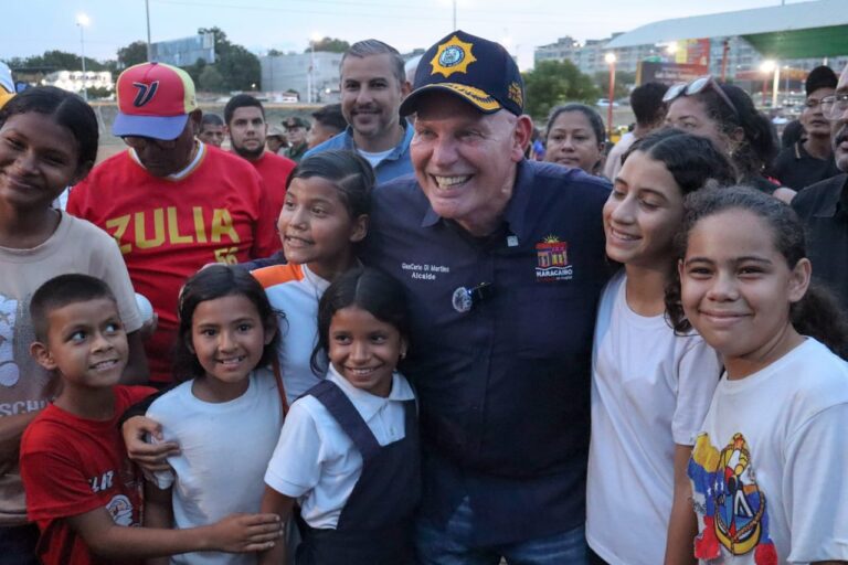 ¡Listo el Complejo Luis Emiro Fuenmayor! Alcalde Di Martino: "van más de 60 canchas recuperadas por la Alcaldía"