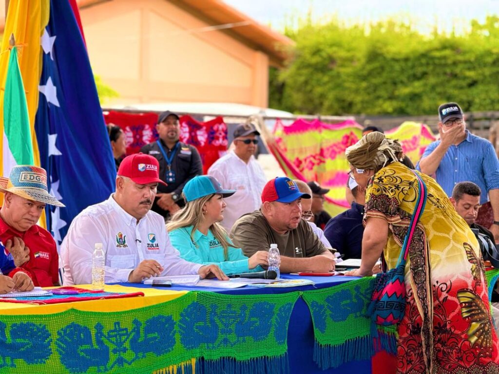 Luis Caldera encabeza Gabinete Territorial Comunal en la comunidad indígena Los Olivitos, de Mara
