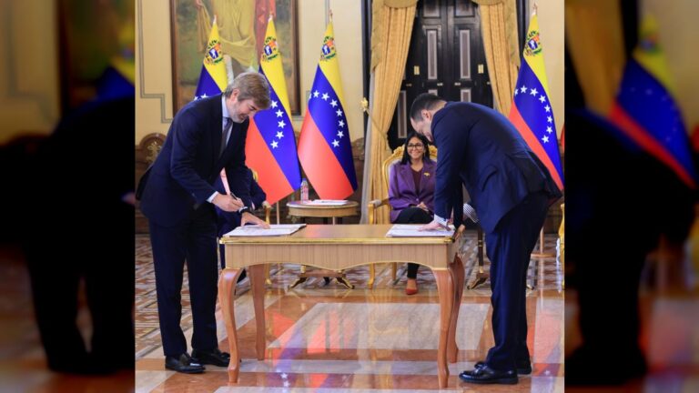 Delcy Rodríguez: Cada acuerdo que firmamos en materia de hidrocarburos es para el bienestar del Pueblo
