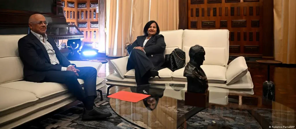 EEUU respalda reunión de Gobierno y oposición en Venezuela