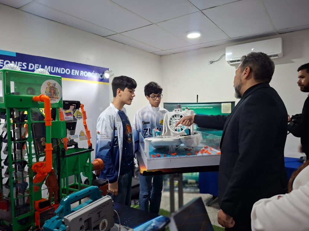Politécnico Santiago Mariño inaugura Módulo de Investigación Tecnológica y sella alianza para crear prótesis al Hogar Clínica San Rafael