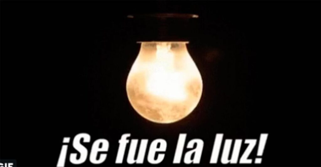 ¡Más de 5 horas diarias! Los zulianos al borde de la locura tras prolongada suspensión del servicio eléctrico