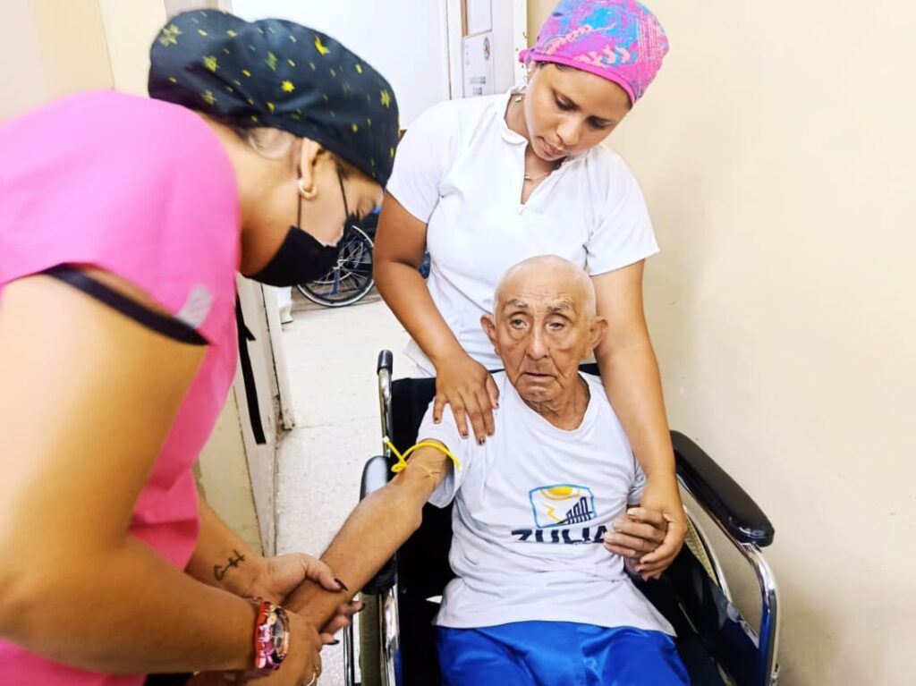 Plan Quirúrgico Nacional y Gobernación del Zulia brindan atención médica integral a adultos mayores del Inass