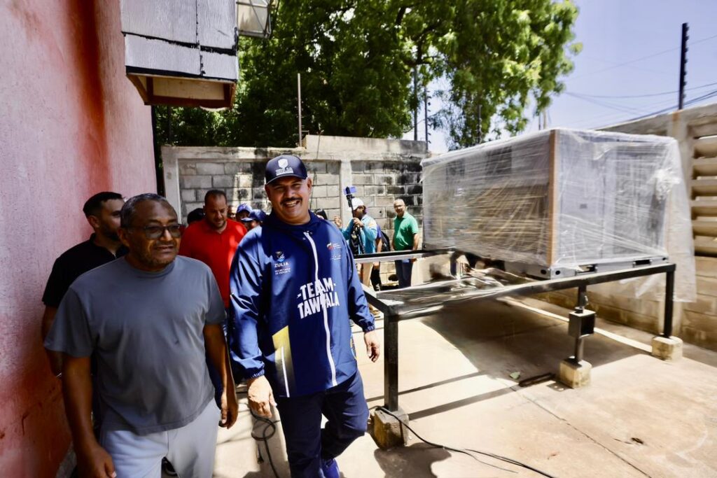 Gobernador Luis Caldera inicia recuperación del Complejo Deportivo Cuatricentenario