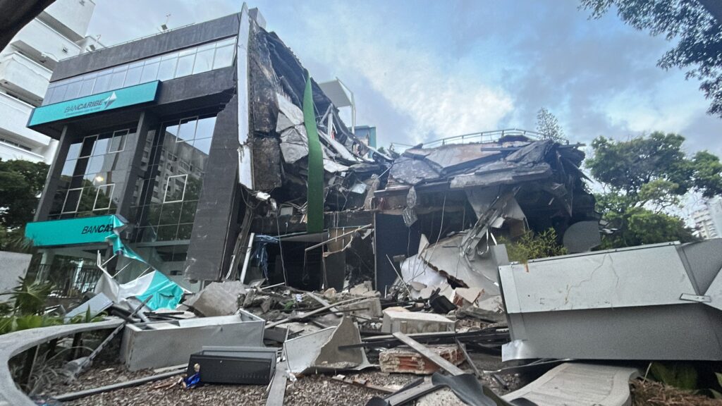 Un Nuevo Tiempo abre centro de acopio para afectados por los terremotos en el país