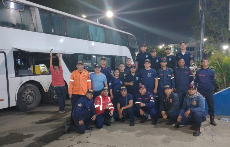 ¡Solidaridad total! Alcalde Giancarlo Di Martino: Equipo de Protección Civil Maracaibo viajó a Caracas para apoyar contingencia por terremotos