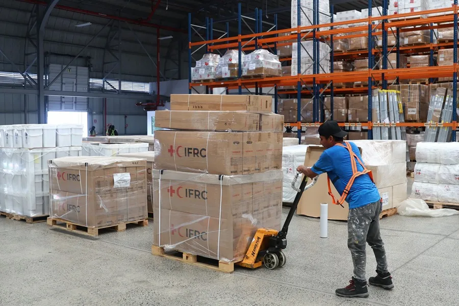 Cruz Roja inicia el envío de 40 toneladas de ayuda humanitaria hacia Venezuela